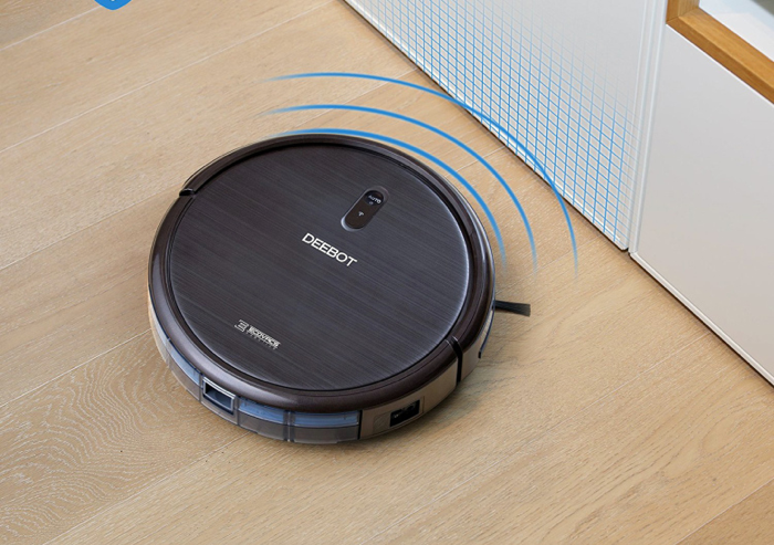 Automatic robot vacuum cleaners